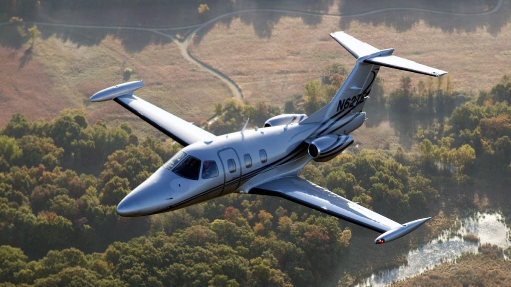 Eclipse 550 Un Bom Jato Particular