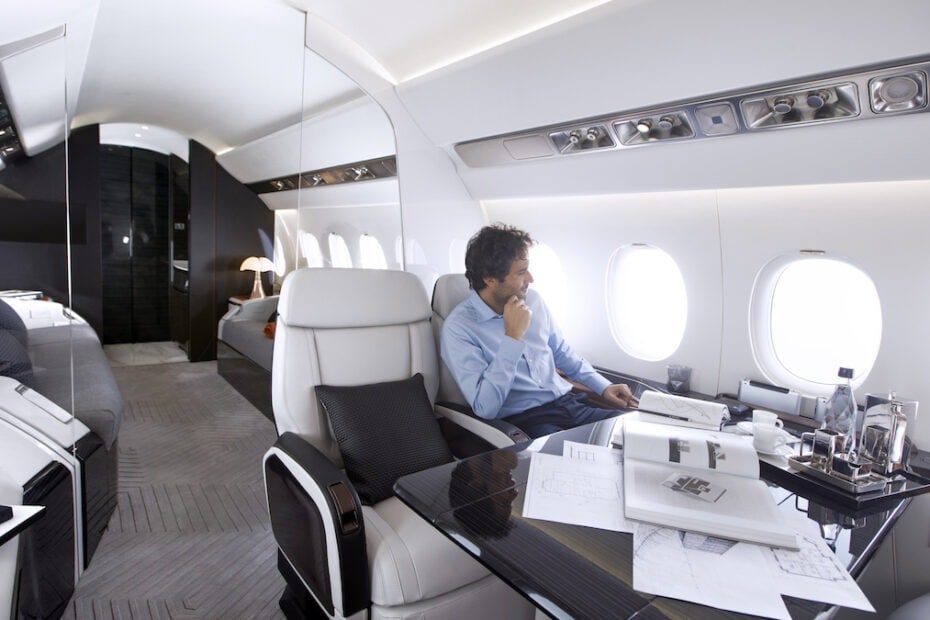 Por Que Os Executivos Seniores Viajam Em Um Jato Particular