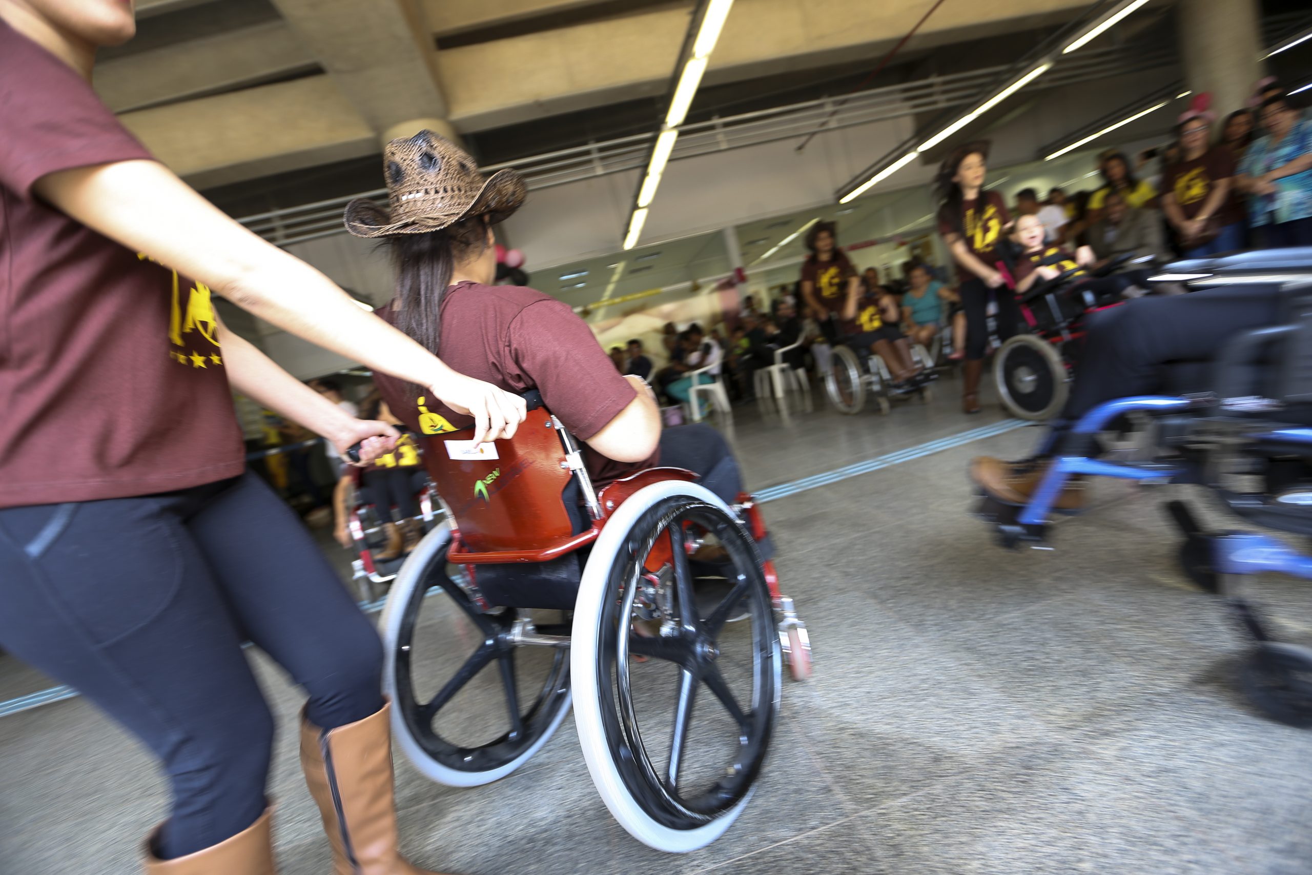 Posso Solicitar Acomodações Especiais Para Passageiros Com Deficiência?